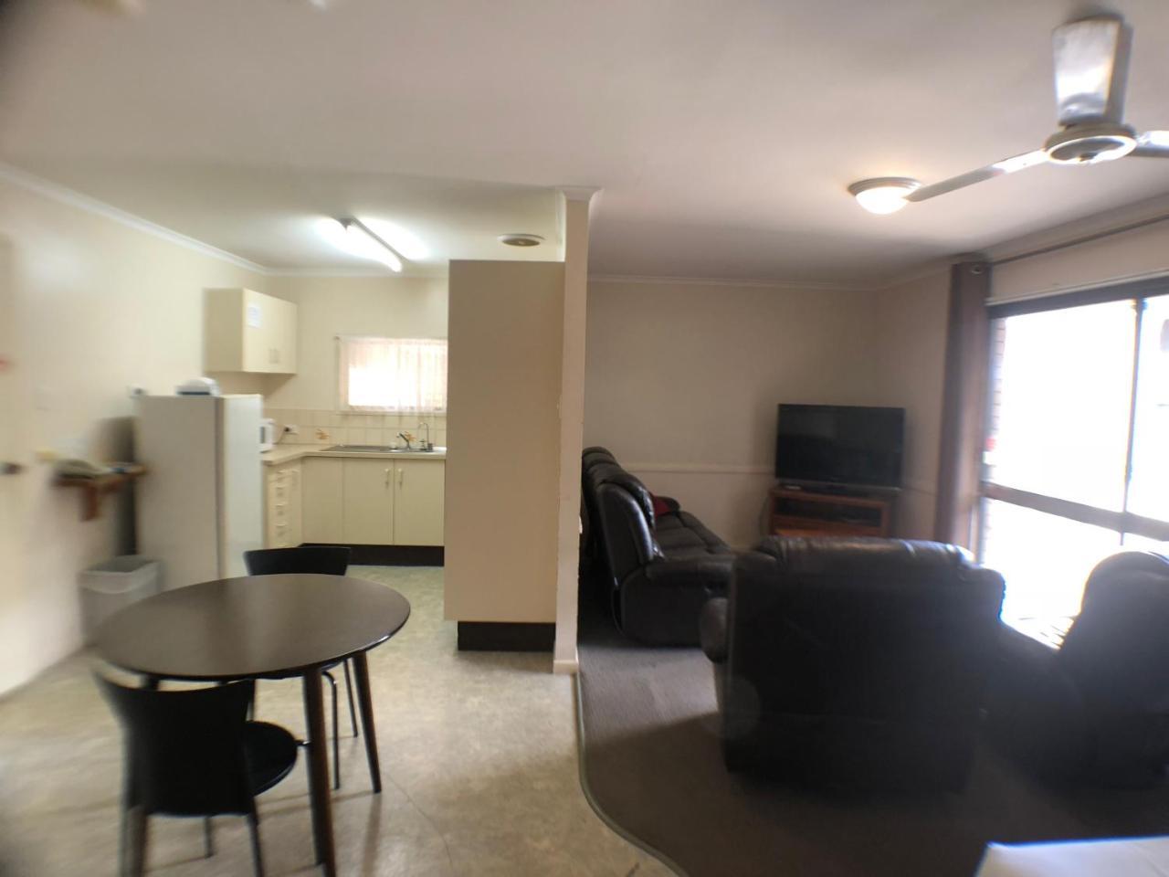 Jacaranda Place Motor Inn Toowoomba Luaran gambar